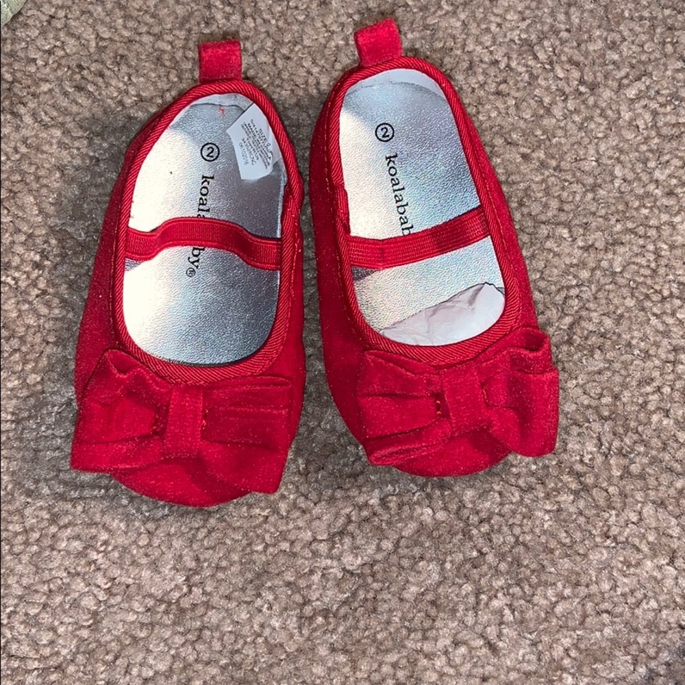 Red infant dress shoes size 2